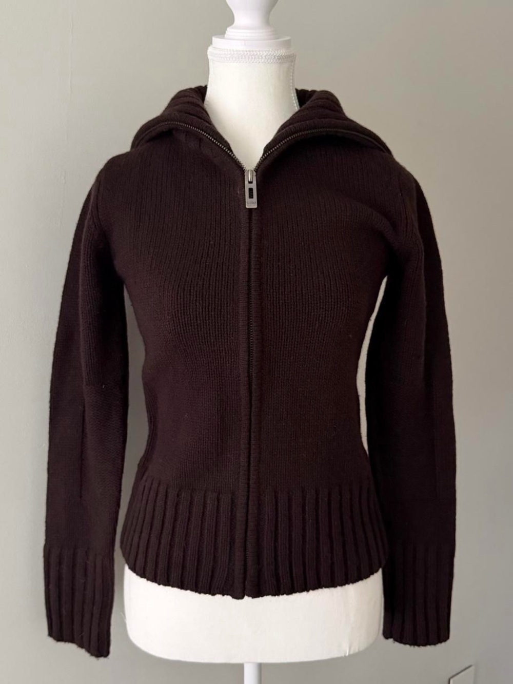 Women’s Brown Zip-Front Hooded Sweater